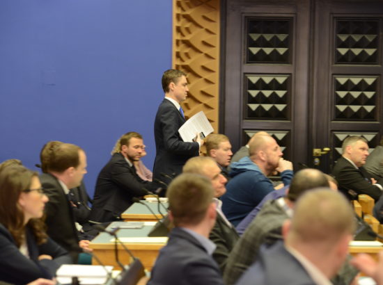 Riigikogu täiskogu istung 8. aprill 2015  (Peaministrikandidaat Taavi Rõivase ettekanne valitsuse moodustamise alustest)